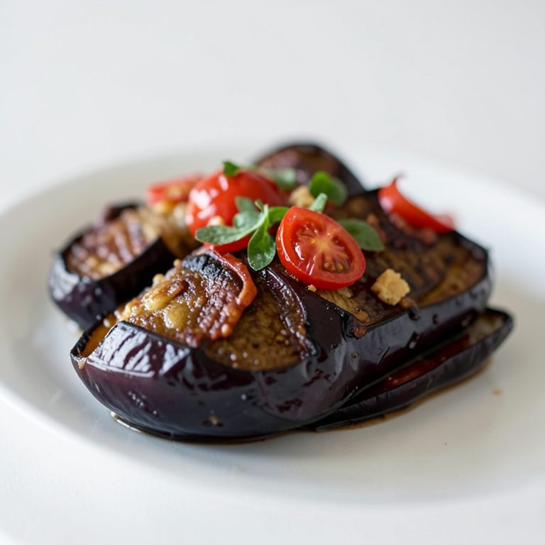 Баклажаны, жареные с помидорами