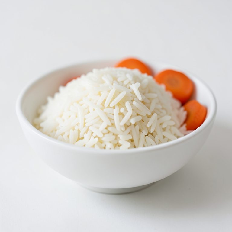 Белый рис с морковью