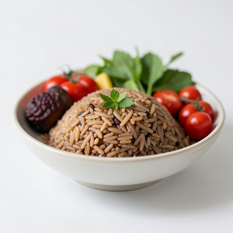 Коричневый рис с овощами