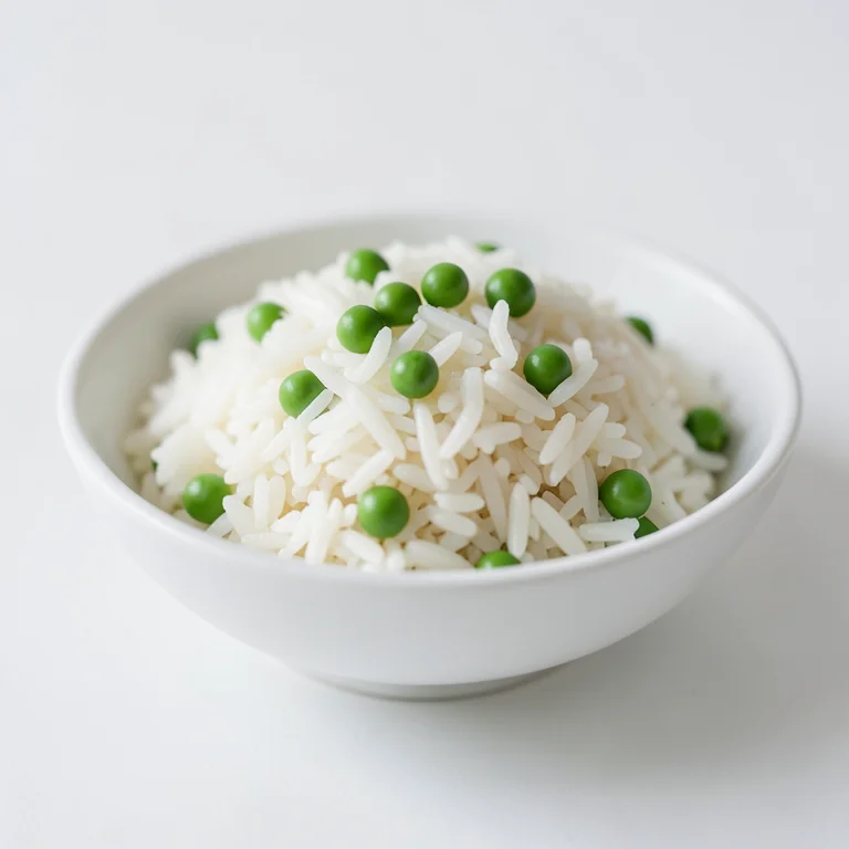 Белый рис с горошком