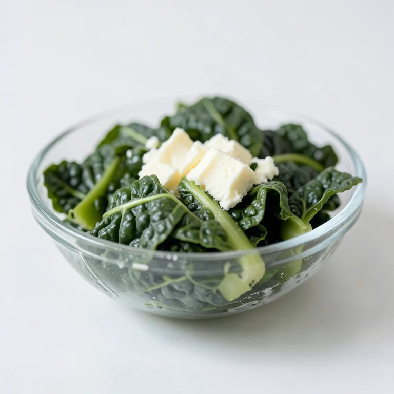 Листовая капуста (мангольд), замороженная, приготовленная с маслом
